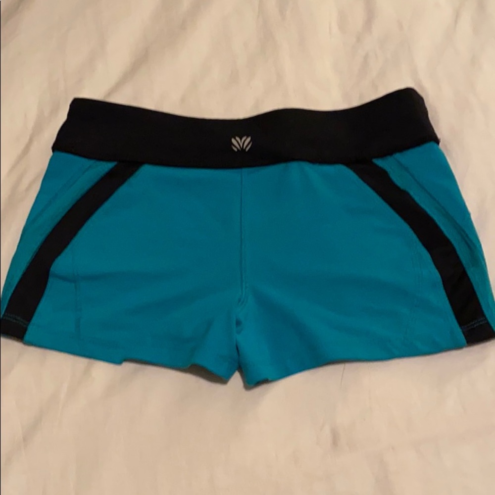 Athletic Shorts. Spandex workout bottoms. So cute